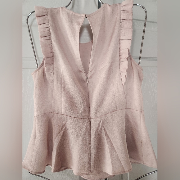 EXPRESS Ruffle detail blouse - Picture 3 of 5